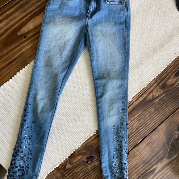 👀 GAP Jean Bundle!! 🌟 - Picture 3 of 8